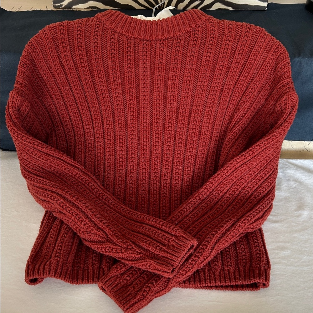 Universal thread crop Cable knit sweater Crew nec… - image 2